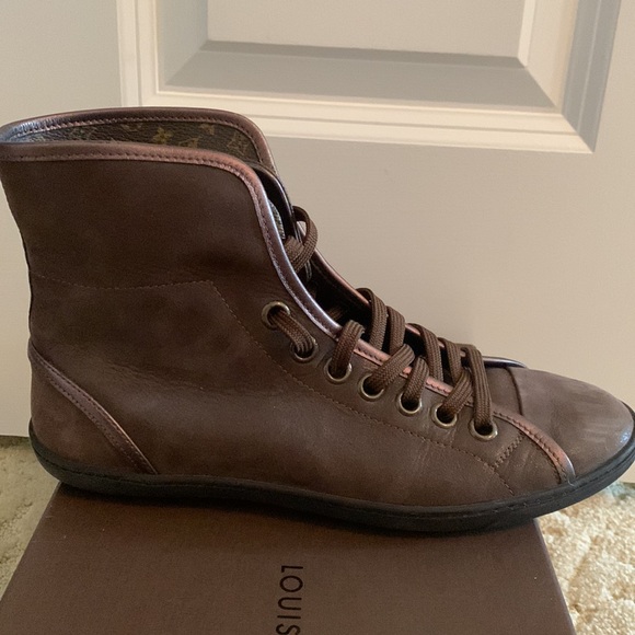 Louis Vuitton Brown Brea Fold Over Sneakers - Picture 12 of 16
